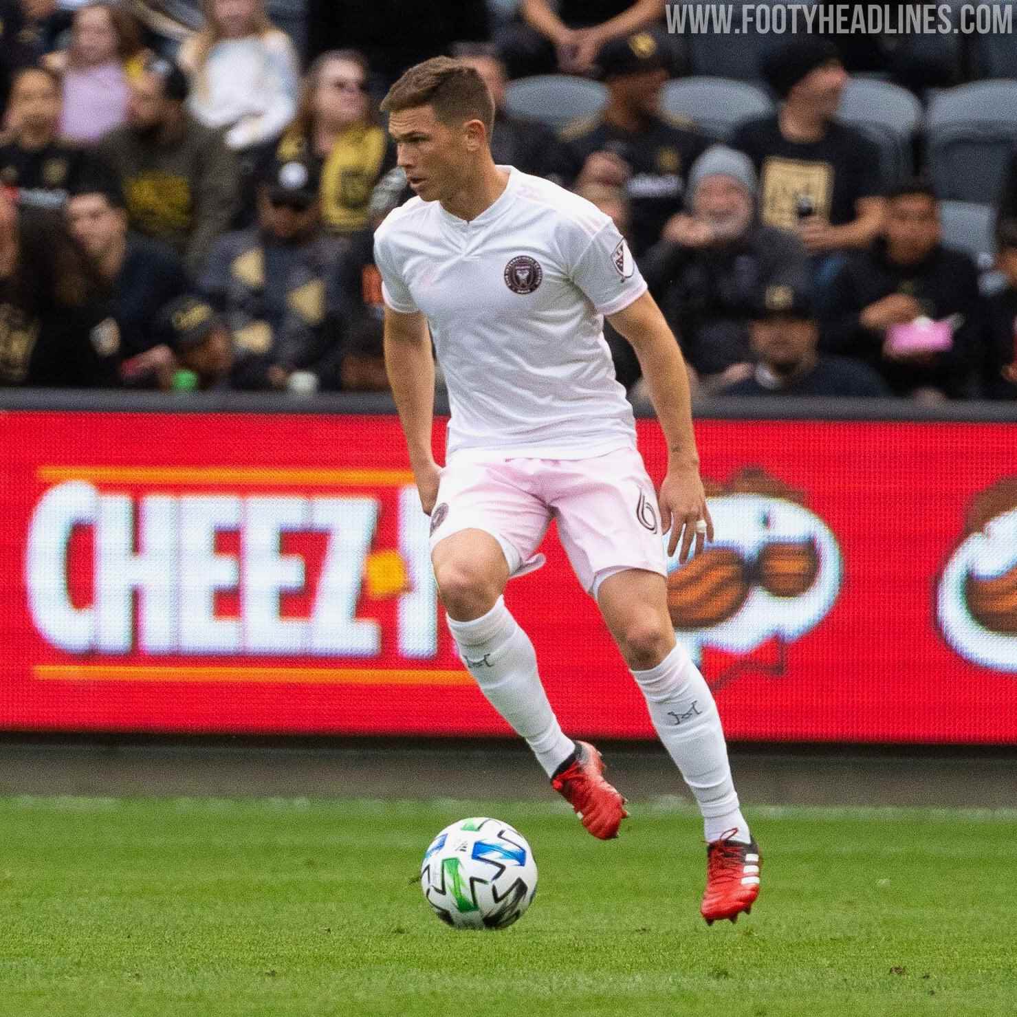 Pink sales soccer shorts
